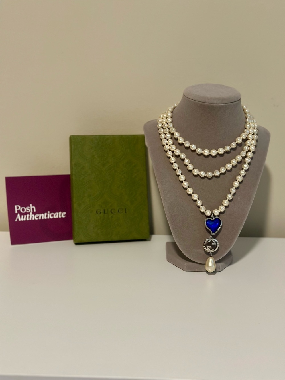 Gucci Runway Pearl Blue enamel heart GG Reversible Pendant Necklace - Picture 3 of 17